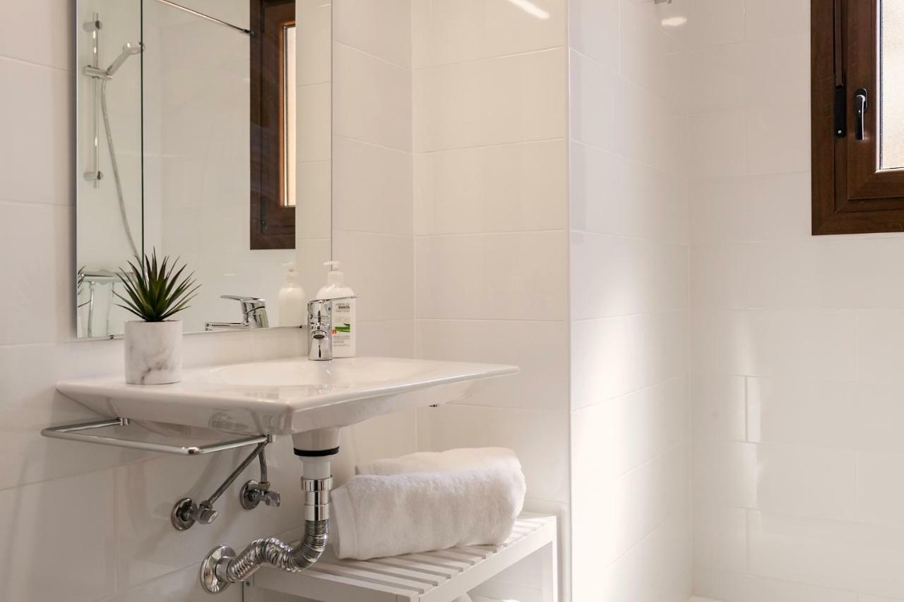 Domus Apartment *