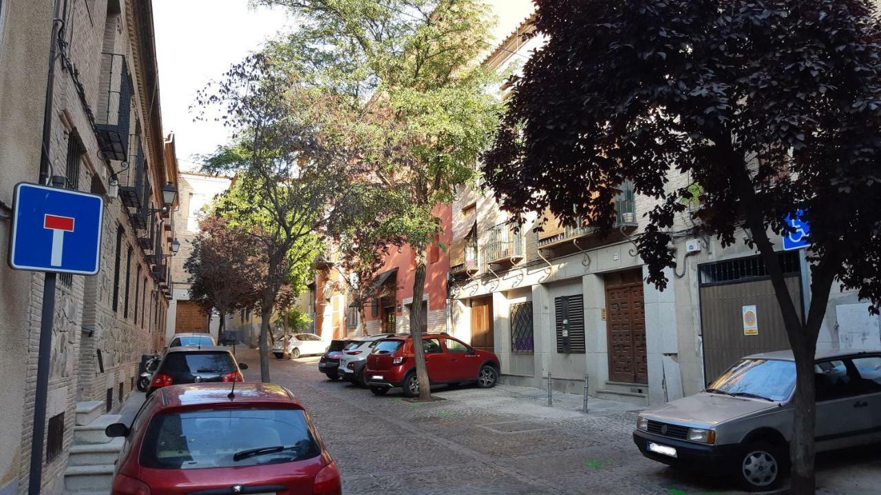 Domus Apartment